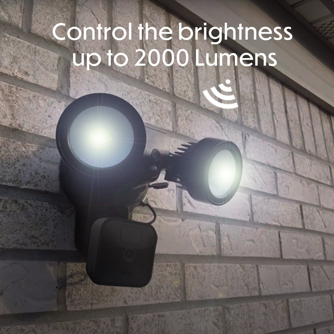 Blink Outdoor/XT2 Cam Smart Floodlight, Charger & Mount